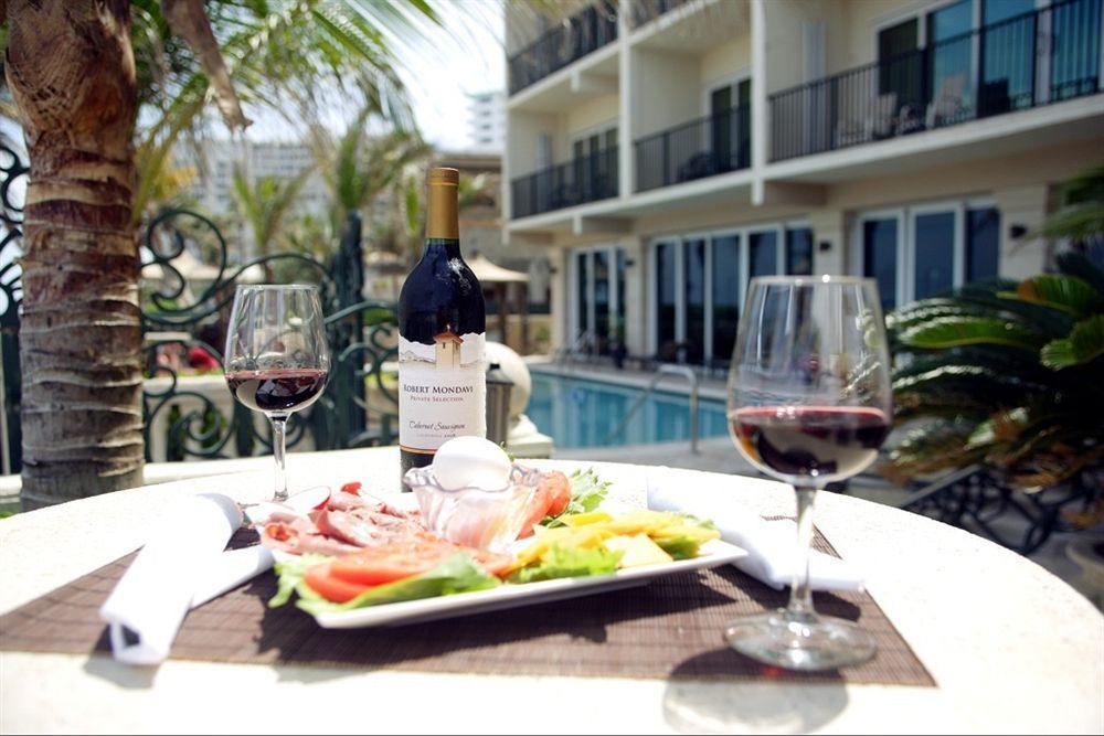 The Sea Lord Hotel & Suites (Adults Only) Lauderdale-by-the-Sea Exteriör bild