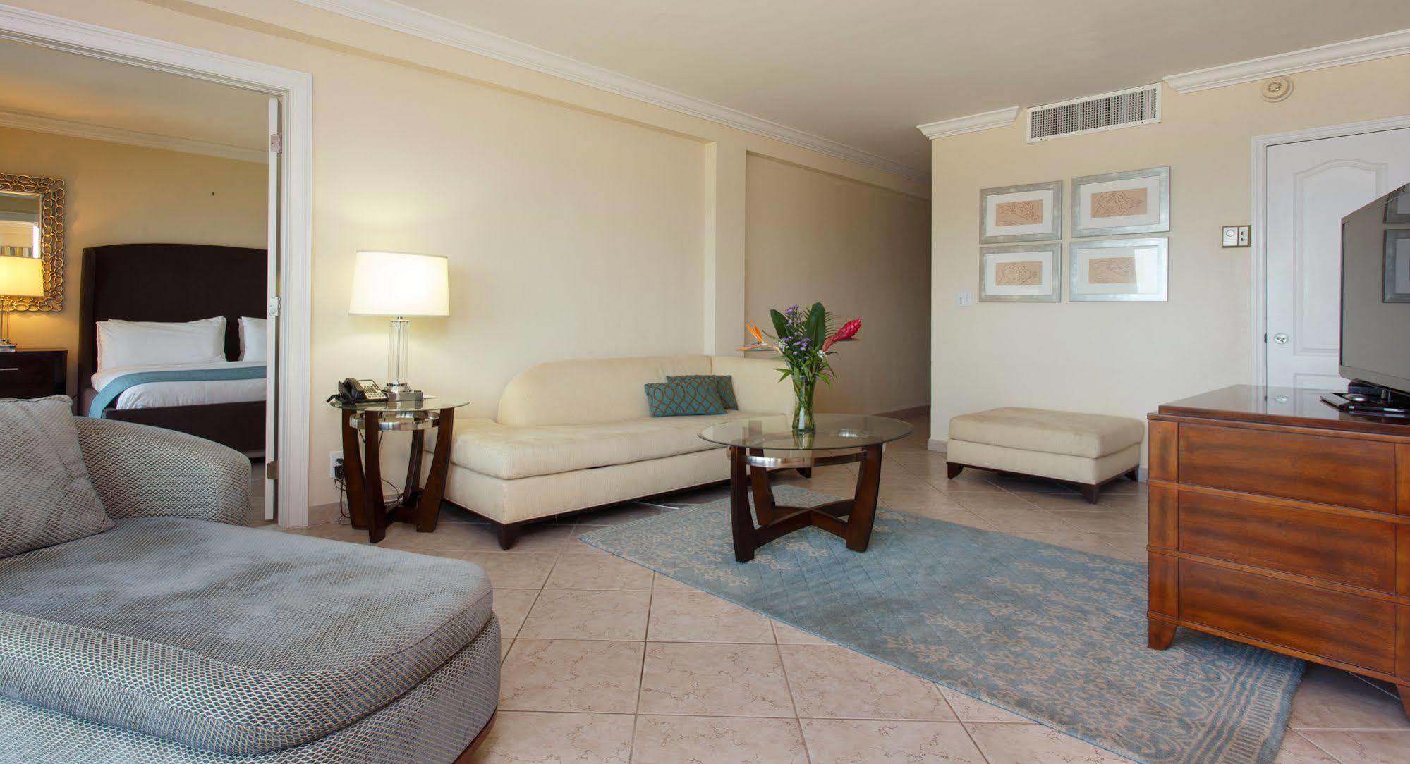 The Sea Lord Hotel & Suites (Adults Only) Lauderdale-by-the-Sea Exteriör bild