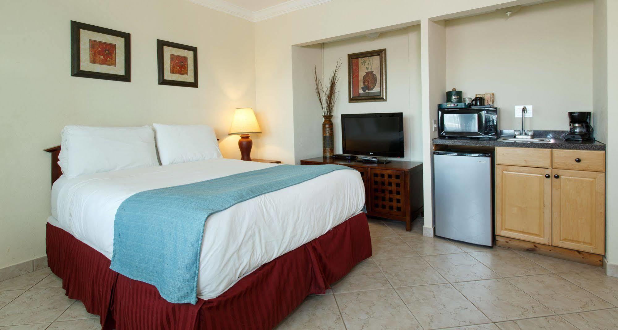 The Sea Lord Hotel & Suites (Adults Only) Lauderdale-by-the-Sea Exteriör bild