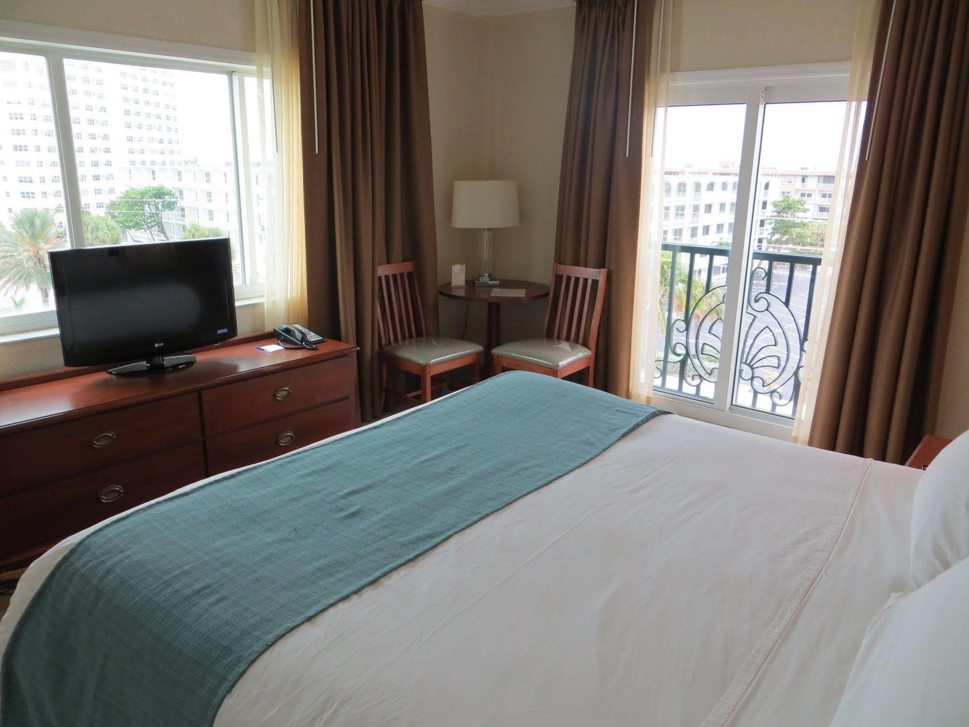 The Sea Lord Hotel & Suites (Adults Only) Lauderdale-by-the-Sea Exteriör bild