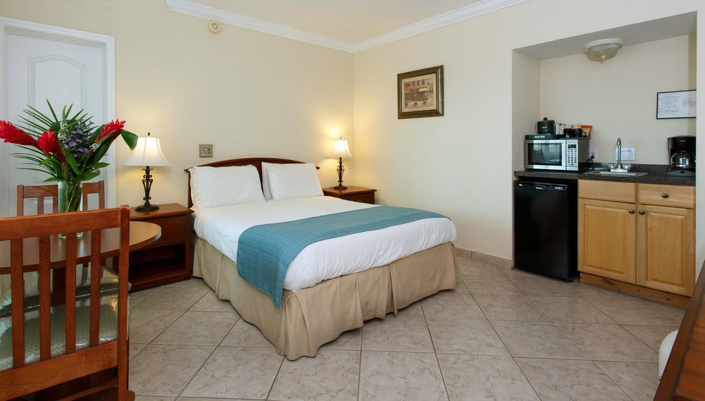 The Sea Lord Hotel & Suites (Adults Only) Lauderdale-by-the-Sea Exteriör bild