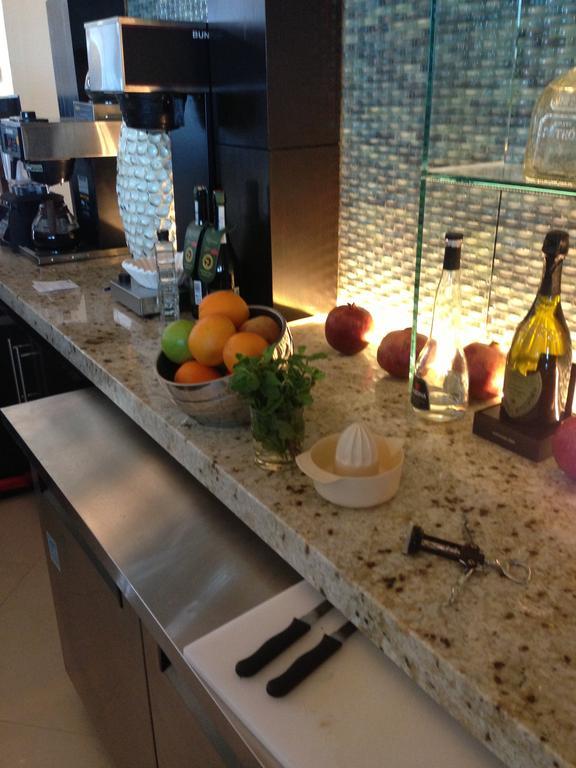 The Sea Lord Hotel & Suites (Adults Only) Lauderdale-by-the-Sea Exteriör bild